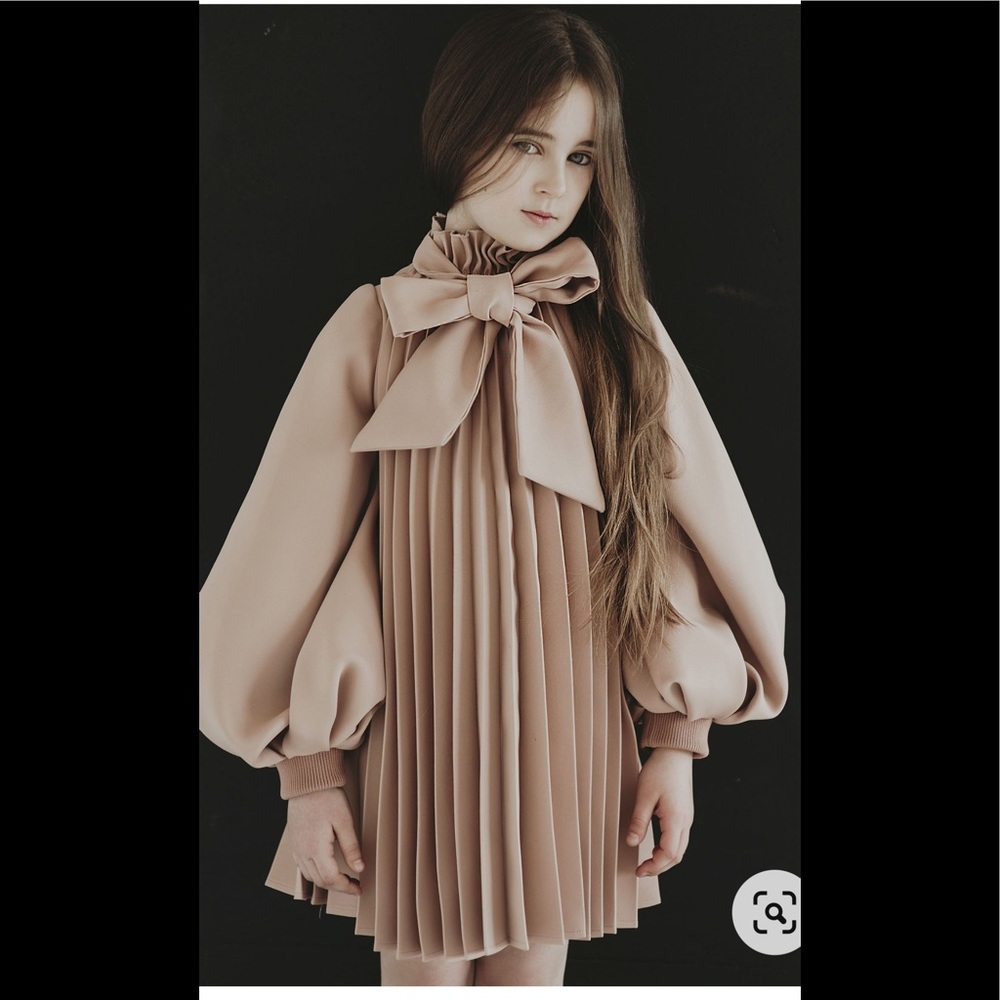 Nikolia sequence pleated bow dress